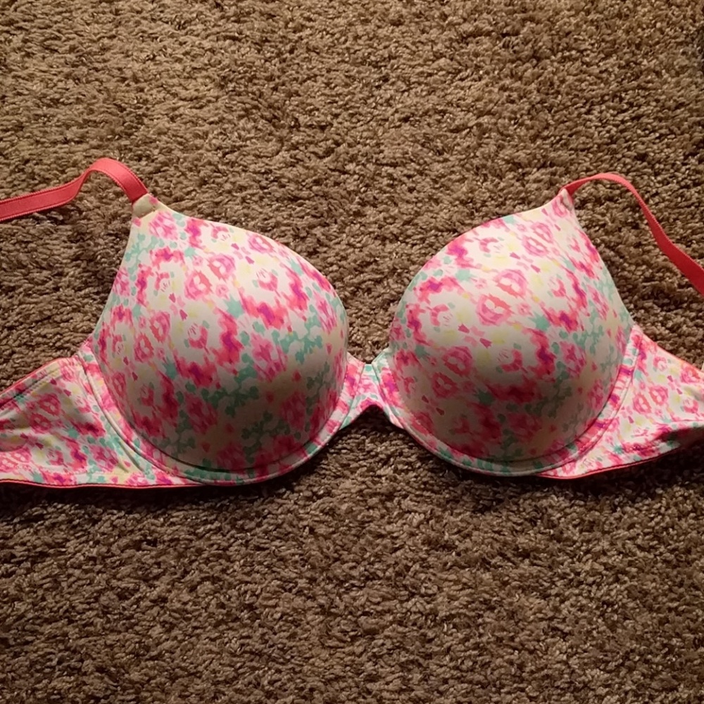 Victoria's secret bra